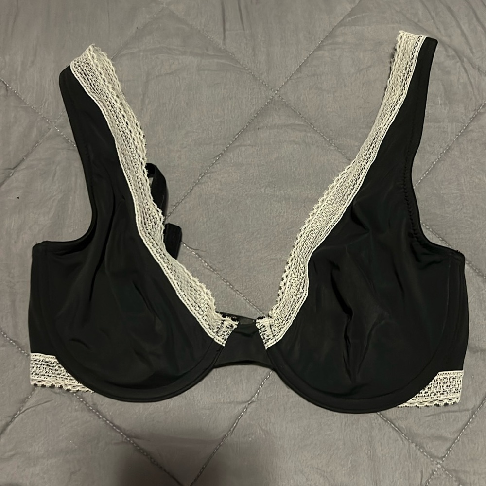 Victoria’s Secret bra new black with white boho lace lingerie